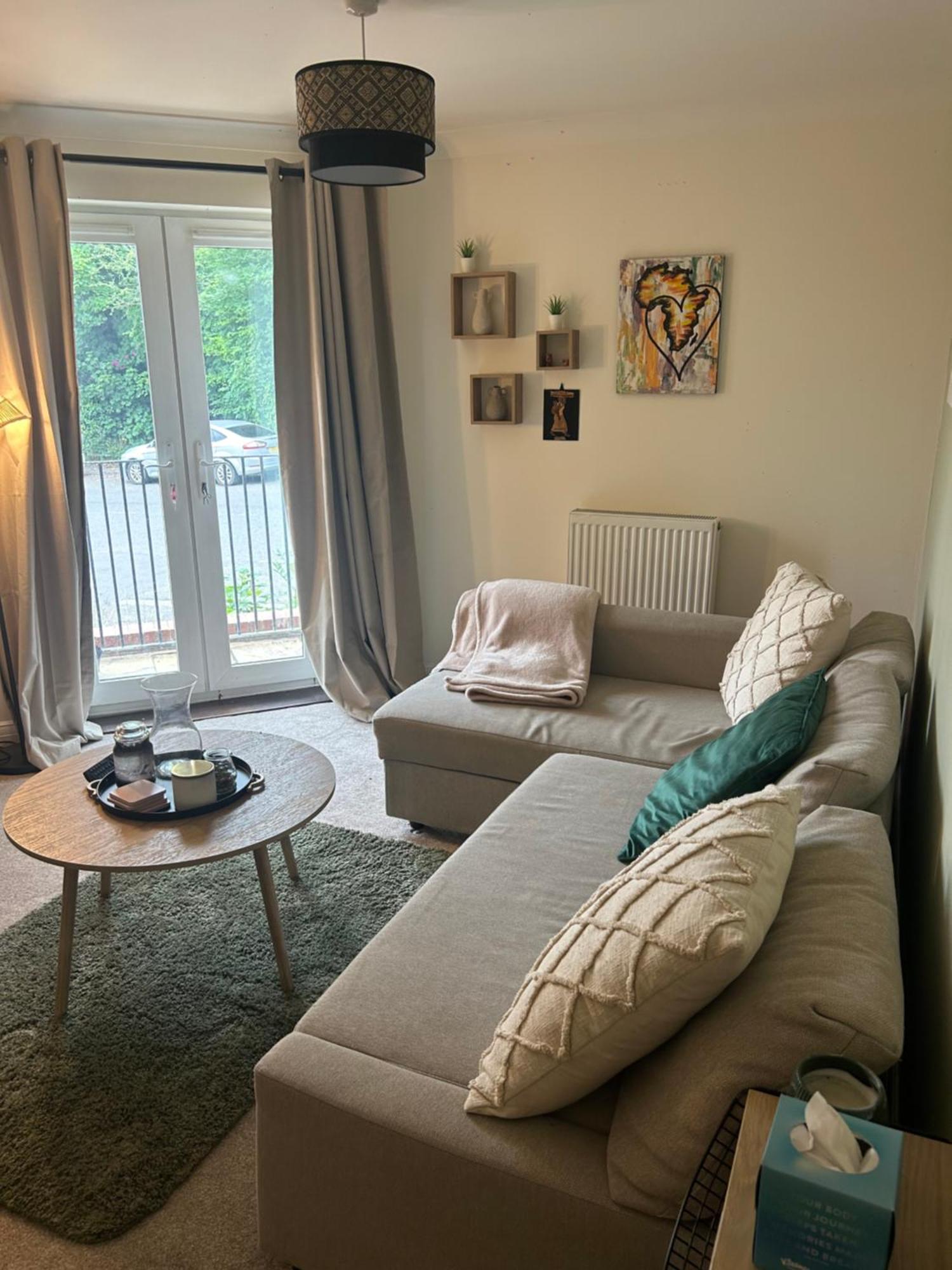Beautiful 1 Bed In Wycombe Lägenhet High Wycombe Exteriör bild